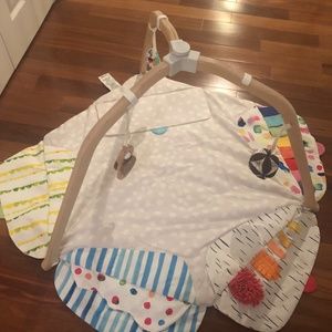 Lovevery: The Play Gym